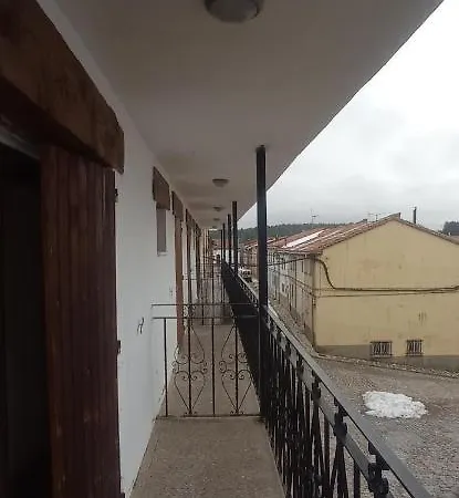 Guest house Hostal Restaurante Braseria Muela De San Juan *