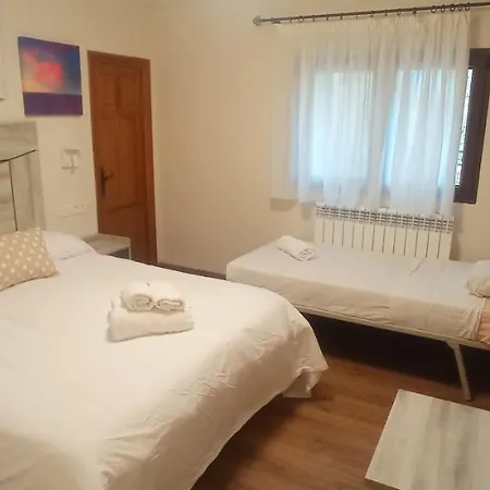 Maison d'hôtes Hostal Restaurante Braseria Muela De San Juan