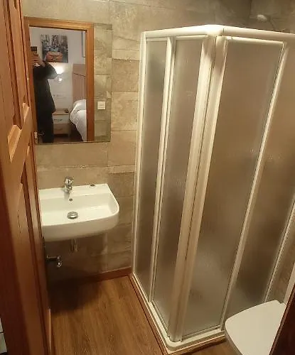 Hostal Restaurante Braseria Muela De San Juan Konukevi